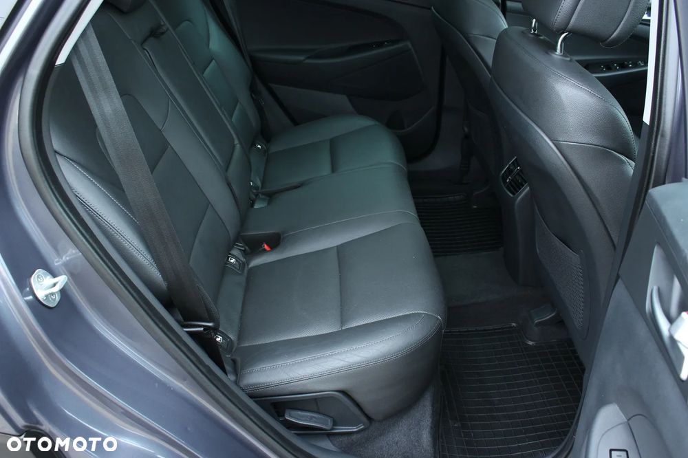 Hyundai Tucson blue 1.7 CRDi 2WD Style - 28