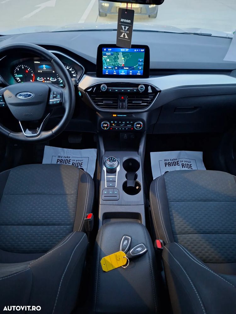 Ford Kuga - 18