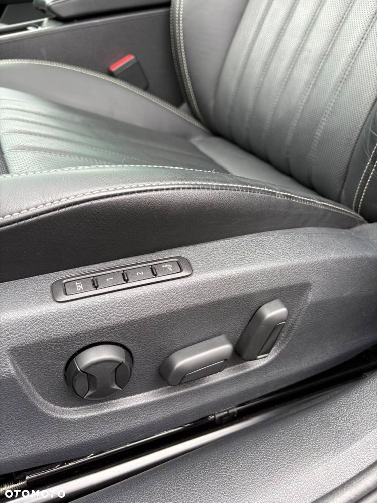 Skoda Superb 2.0 TDI SCR 4x4 L&K DSG - 37