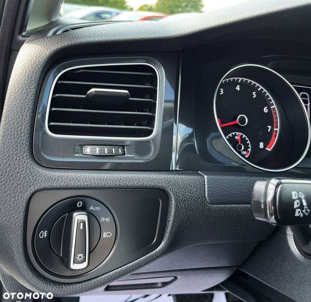 Volkswagen Golf Variant 1.4 TSI BMT Comfortline DSG - 32