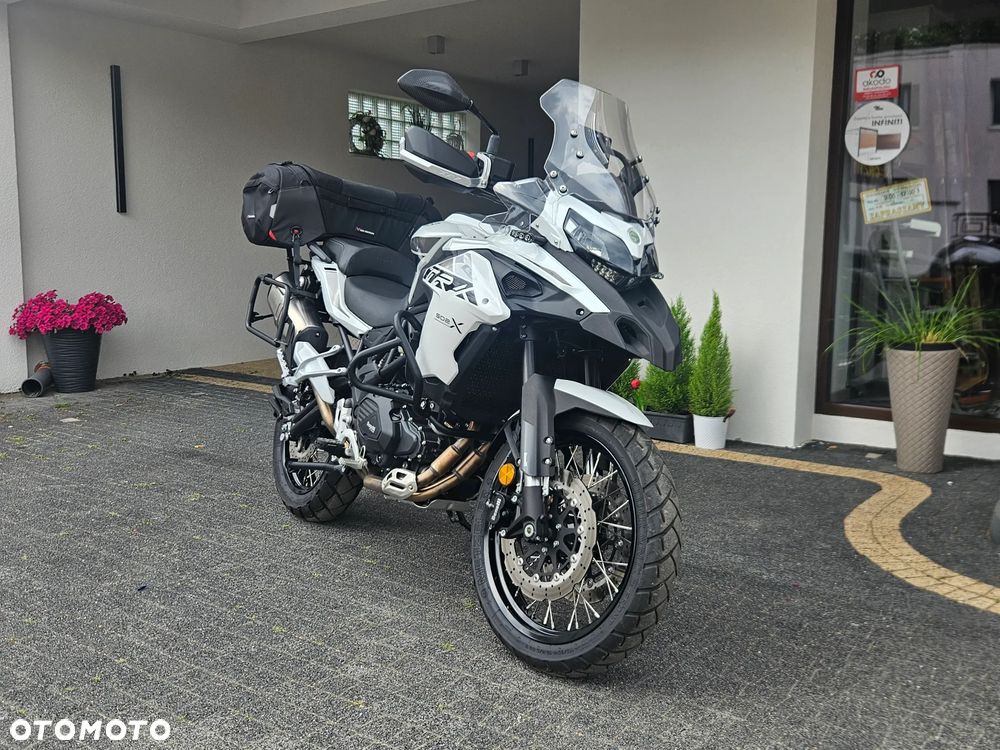 Benelli TRK 502X - 1