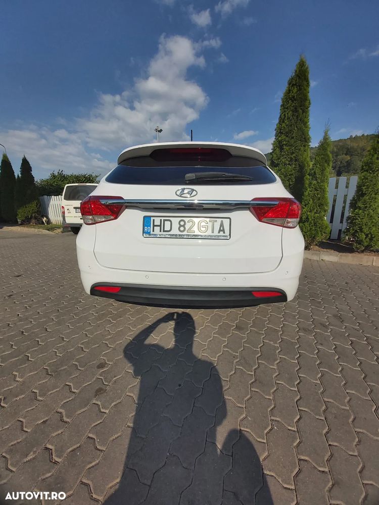 Hyundai i40 Kombi blue 1.6 CRDi Space - 6