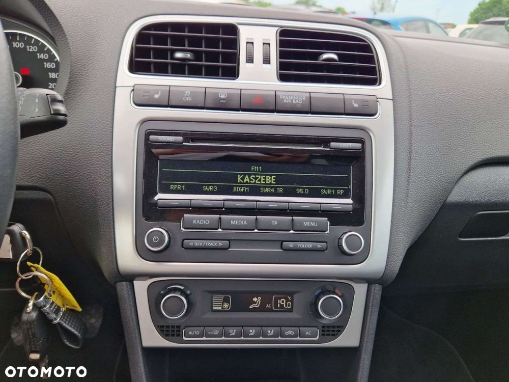 Volkswagen Polo - 15