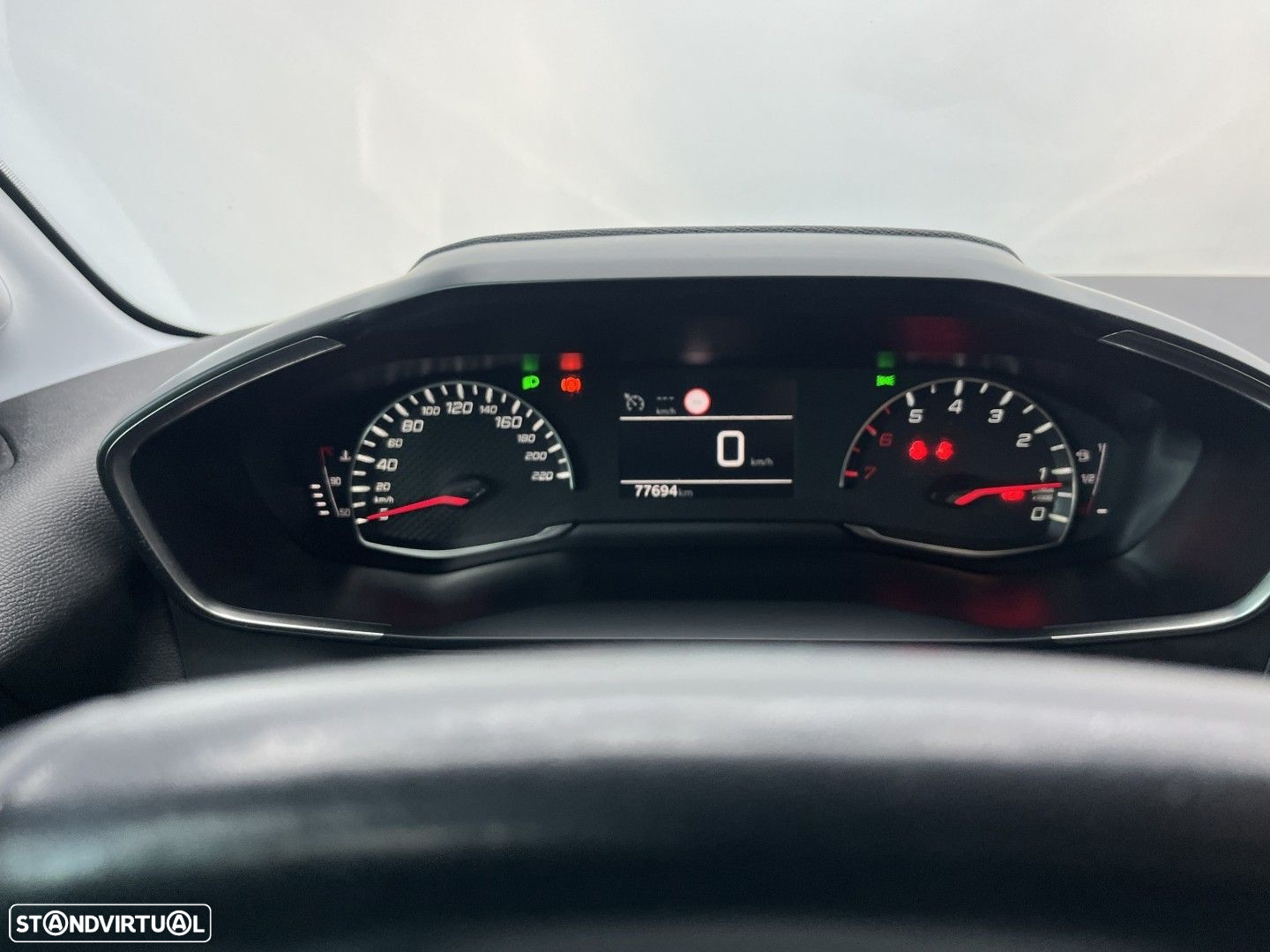 Peugeot 208 1.2 PureTech Active Pack - 17
