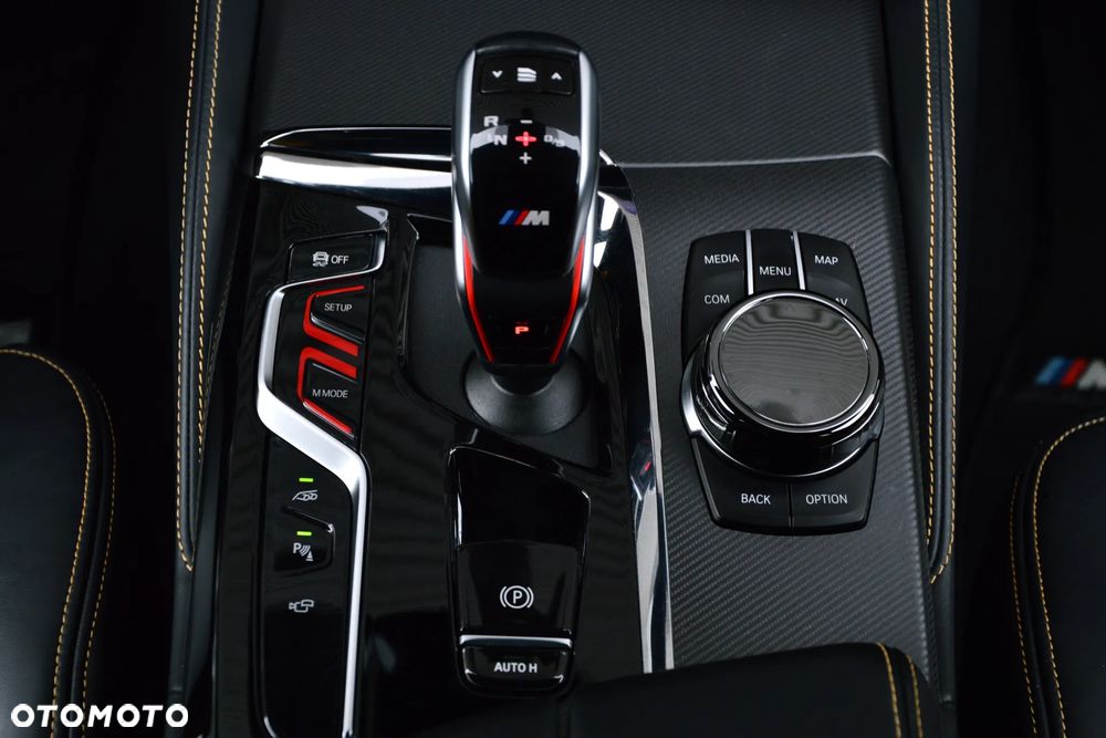 BMW M5 Competition - 25
