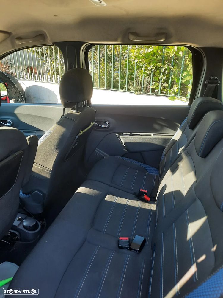 Dacia Lodgy Blue dCi 115 (7L) Stepway - 7