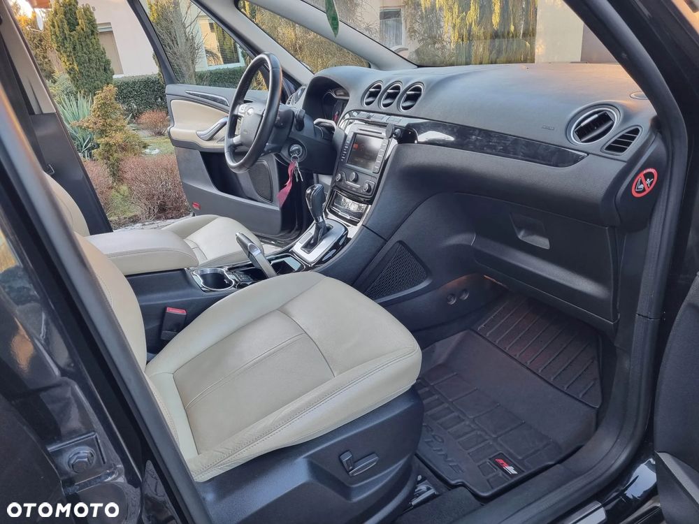 Ford S-Max - 28