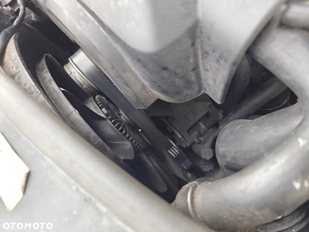 Volkswagen Passat 1.9 TDI Basis - 33