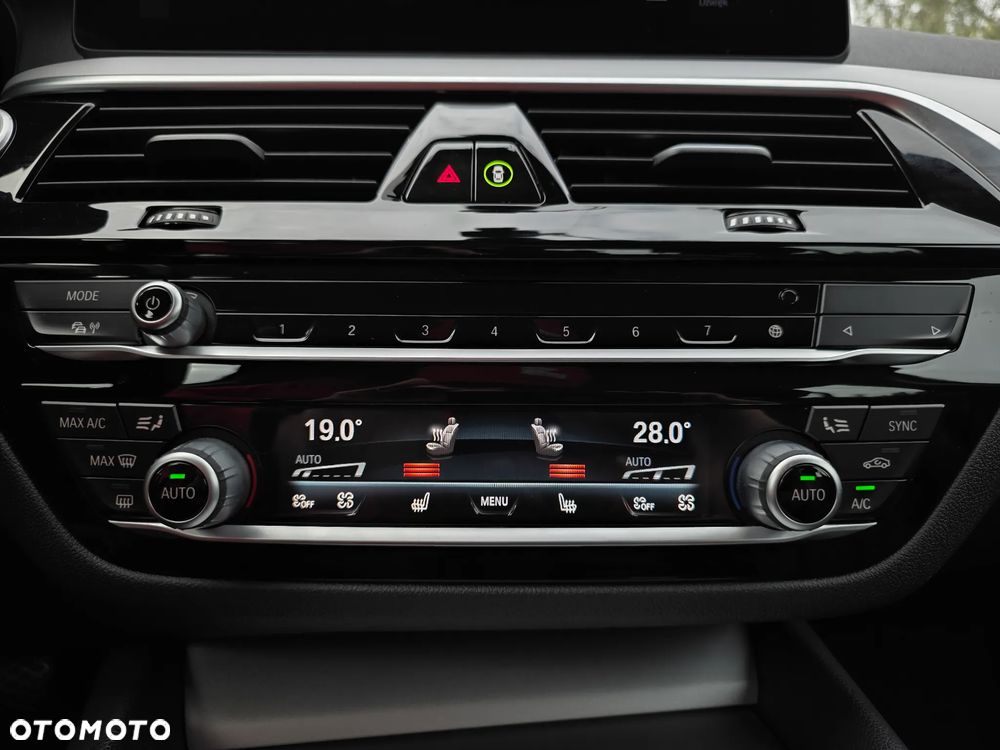 BMW Seria 5 520d - 16