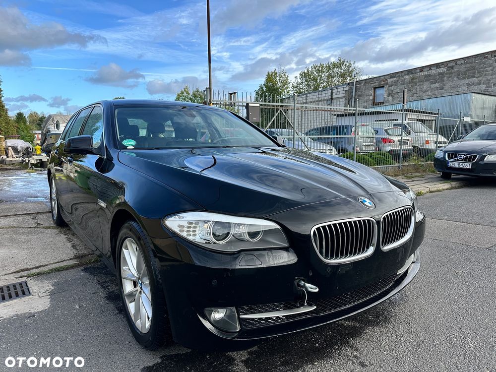BMW Seria 5 2012 photo 2