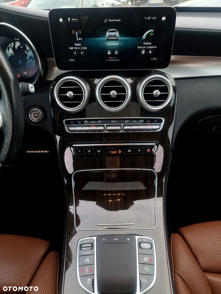 Mercedes-Benz GLC - 21