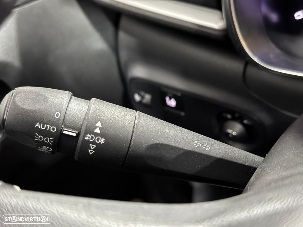 Citroën C3 1.2 PureTech Shine - 32