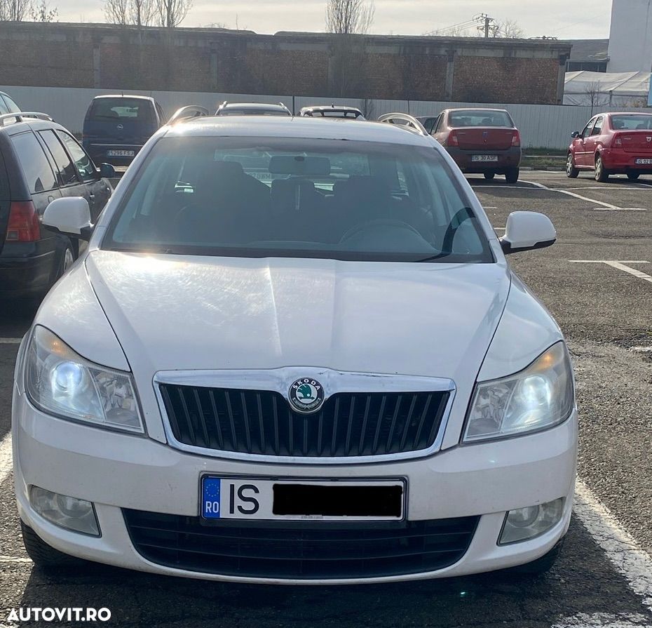 Skoda Octavia Combi 2.0 TDI DPF Ambient 4x4 - 1
