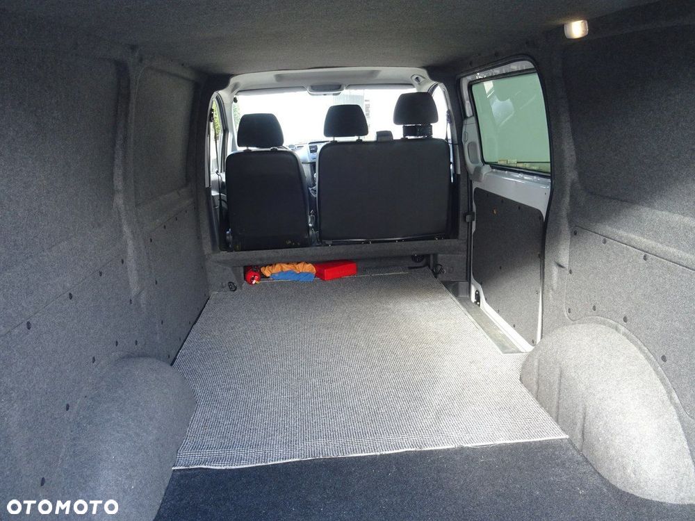 Mercedes-Benz Vito - 12