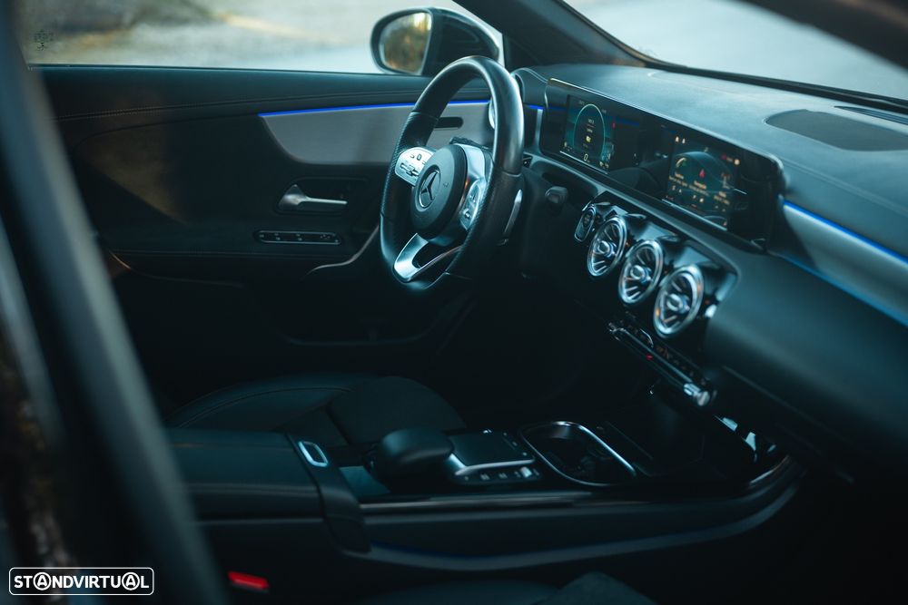 Mercedes-Benz A 250 e AMG Line - 29