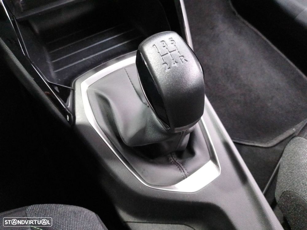 Peugeot 208 1.2 PureTech Active - 19