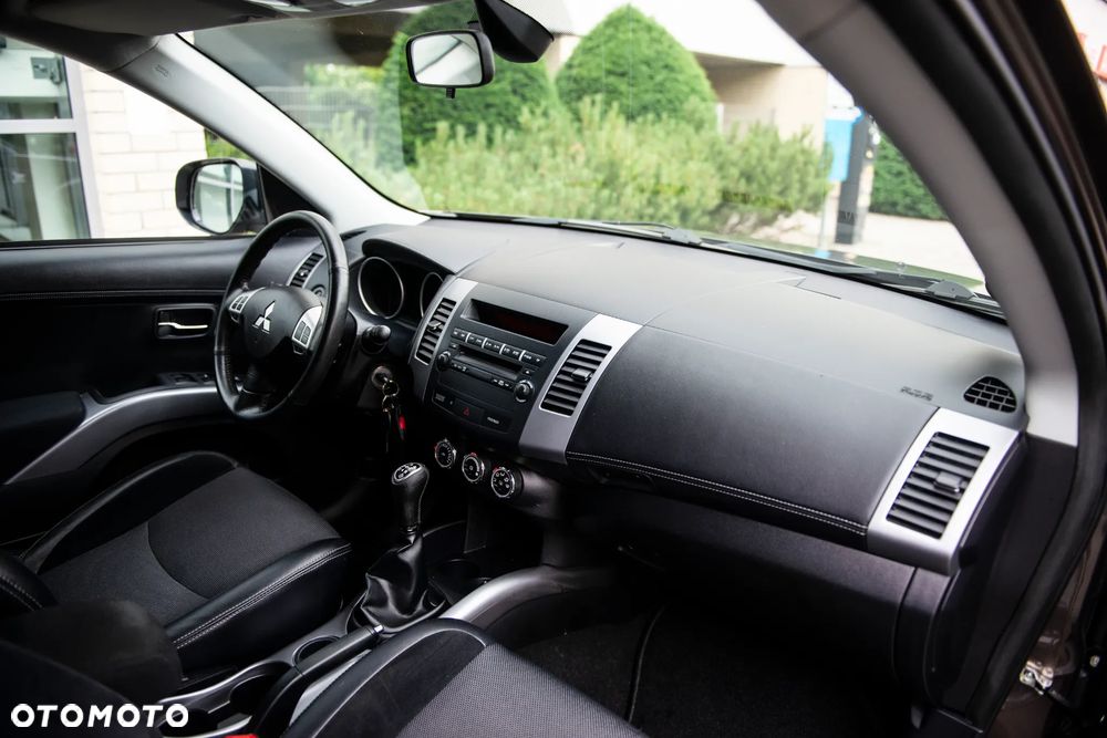 Mitsubishi Outlander 2.0 2WD Edition - 26