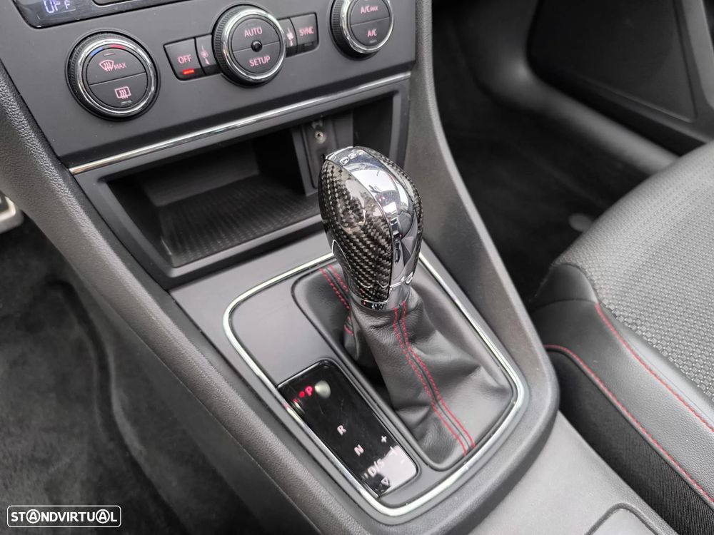 SEAT Leon 2.0 TDI DPF S&S DSG FR - 46