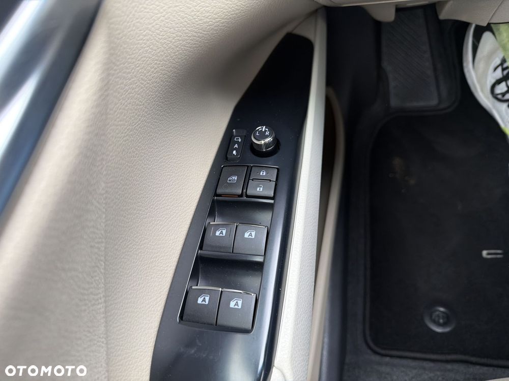 Toyota Camry 2.5 Hybrid Executive CVT - 16