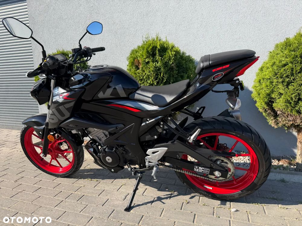 Suzuki GSX - 7
