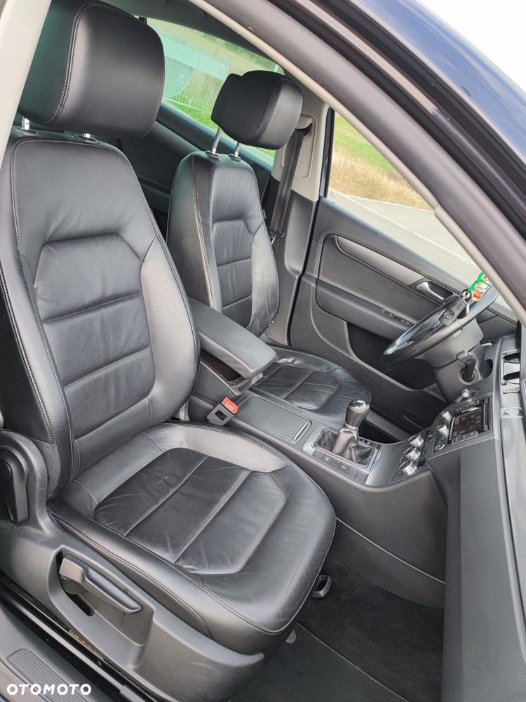 Volkswagen Passat - 8