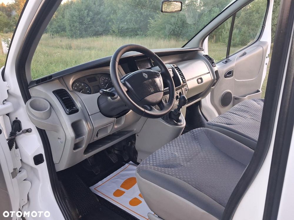 Renault Trafic - 19