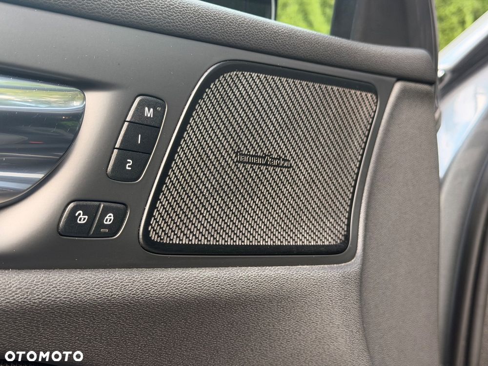 Volvo S60 T4 R-Design - 19