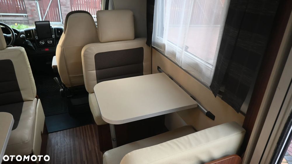 Adria CORAL XL 670 DK - 38