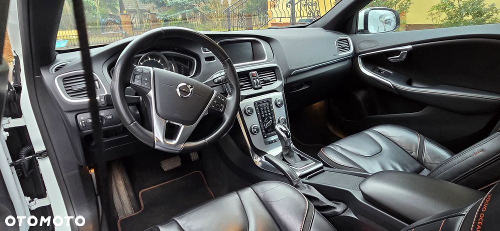 Volvo V40 D3 Drive-E Ocean Race - 10
