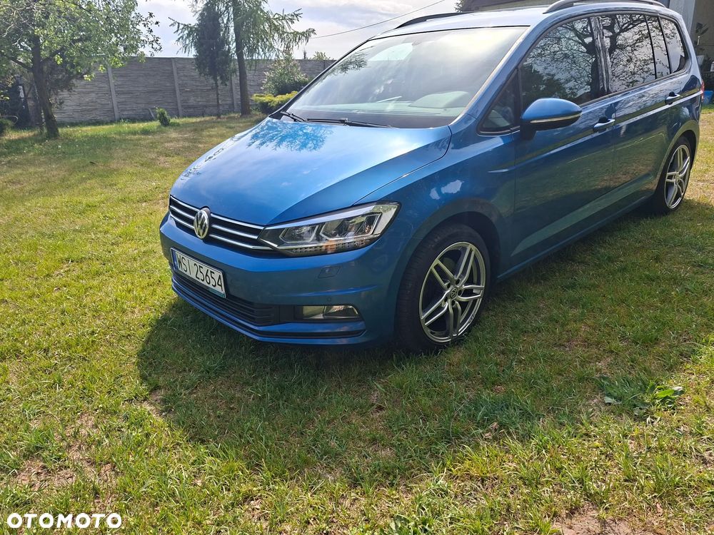 Volkswagen Touran - 15