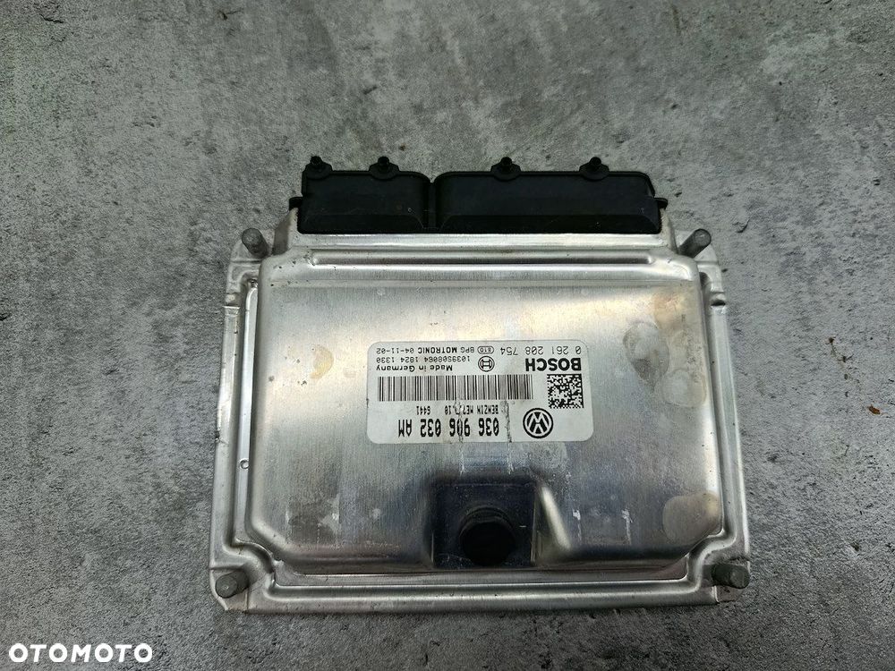 KOMPUTER, STEROWNIK VW GOLF V 036906032AM 0261208754  1.4 16V 75KM - 1