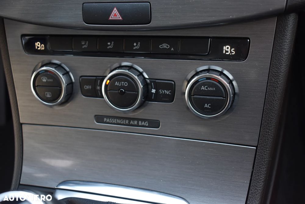 Volkswagen Passat 1.6 TDI BlueMotion Technology Highline - 17