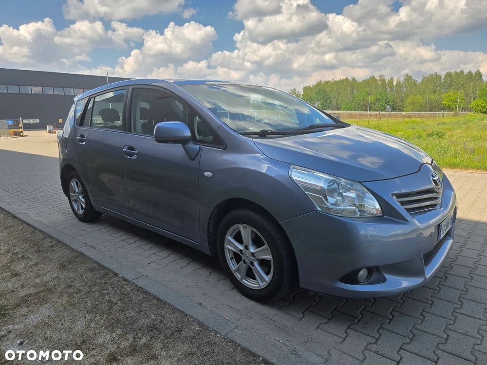 Toyota Verso 1.8 Sol - 2
