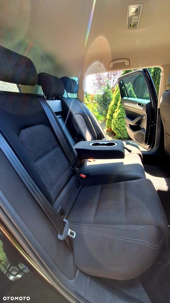 Volkswagen Passat 2.0 TDI SCR Comfortline DSG - 11