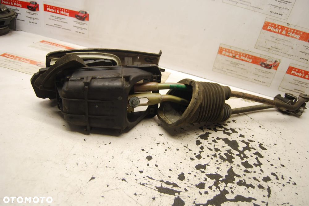 LEWAREK WYBIERAK ZMIANY BIEGÓW 4B0711025E VW PASSAT B5 1.9 TDI 8D0711025AC SKODA SUPERB I 1.8T - 9