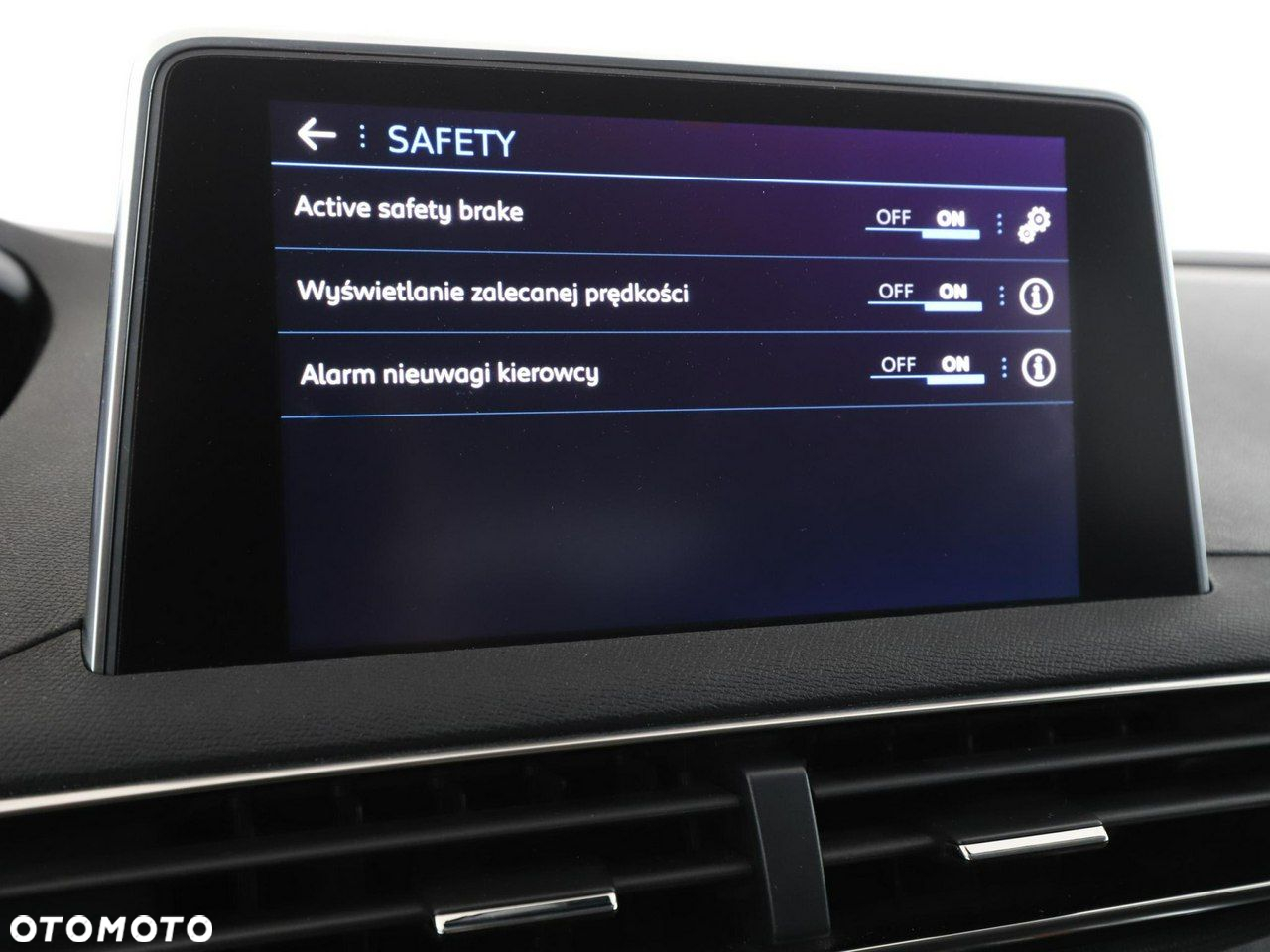 Peugeot 3008 1.2 PureTech Allure S&S EAT6 - 27