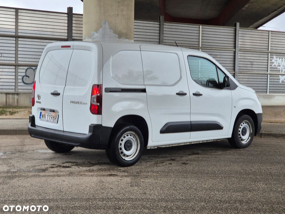 Toyota Proace City - 3