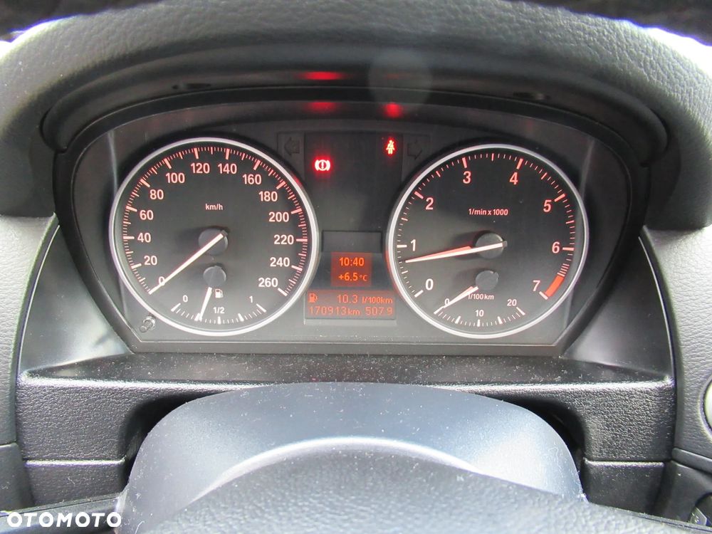 BMW X1 sDrive18i - 11