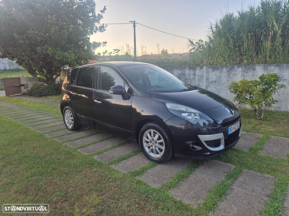 Renault Scénic 1.5 dCi Dynamique S - 2