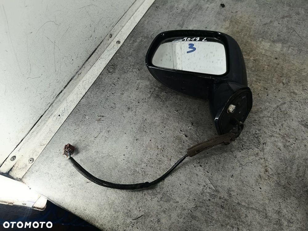 LUSTERKO LEWE NISSAN TIIDA  KH3 - 4