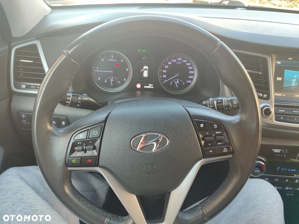 Hyundai Tucson blue 1.7 CRDi 2WD Style - 19