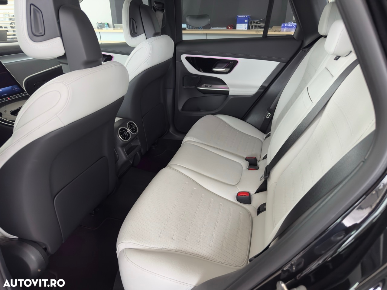 Mercedes-Benz GLC 200 4Matic 9G-TRONIC AMG Line Advanced - 10