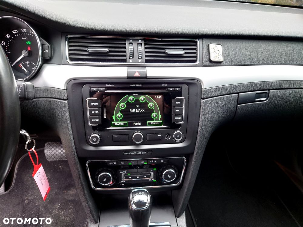 Skoda Superb 2.0 TDI Elegance DSG - 18