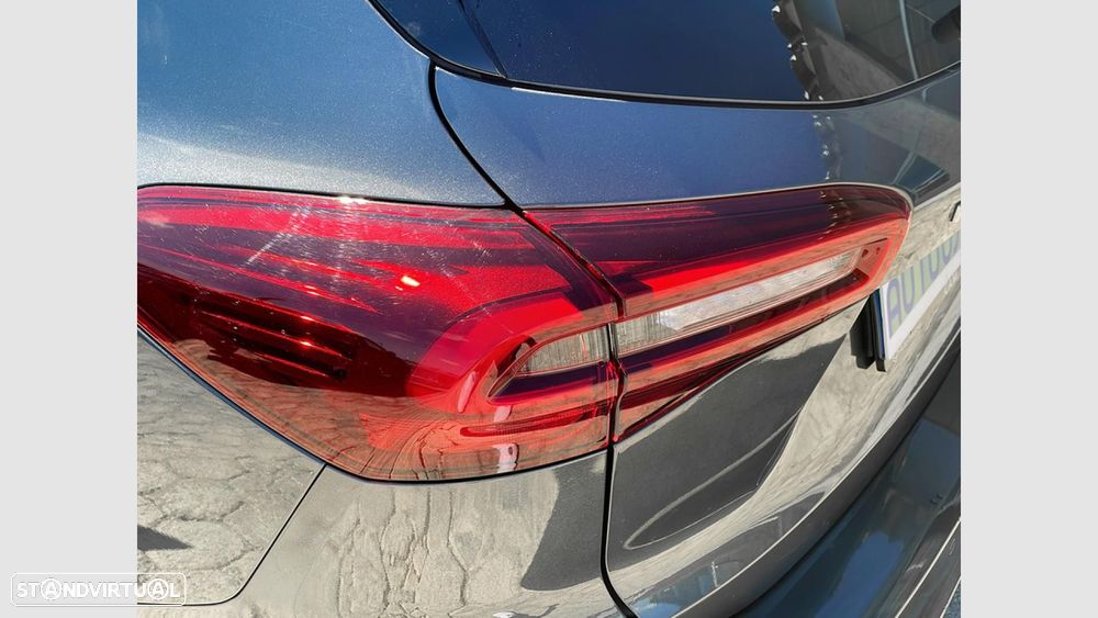 Ford Focus SW 1.0 EcoBoost MHEV ST-Line — fotografia 9
