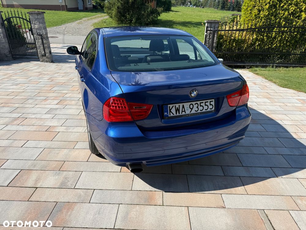 BMW Seria 3 320i - 14