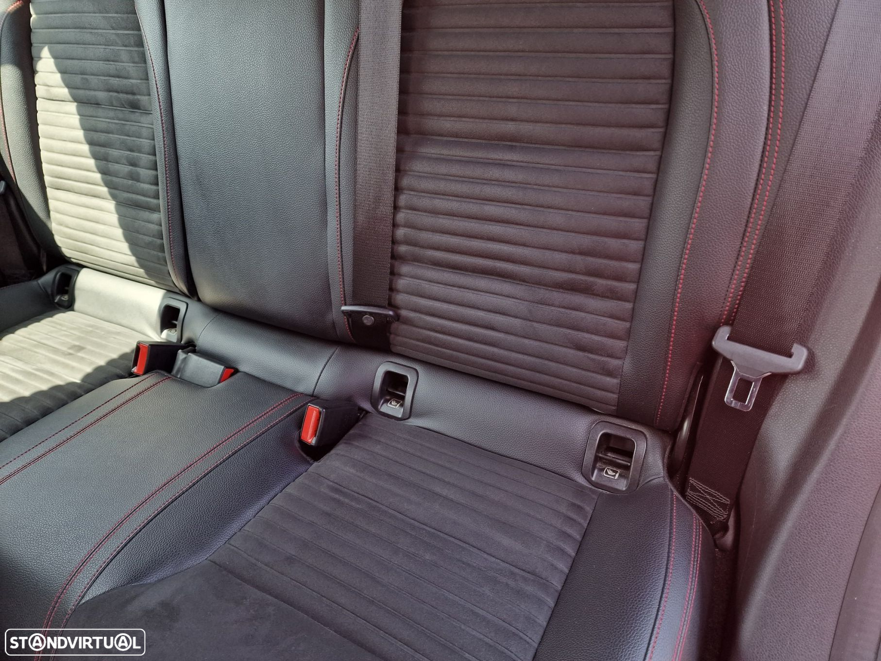 Mercedes-Benz CLA 180 - 13
