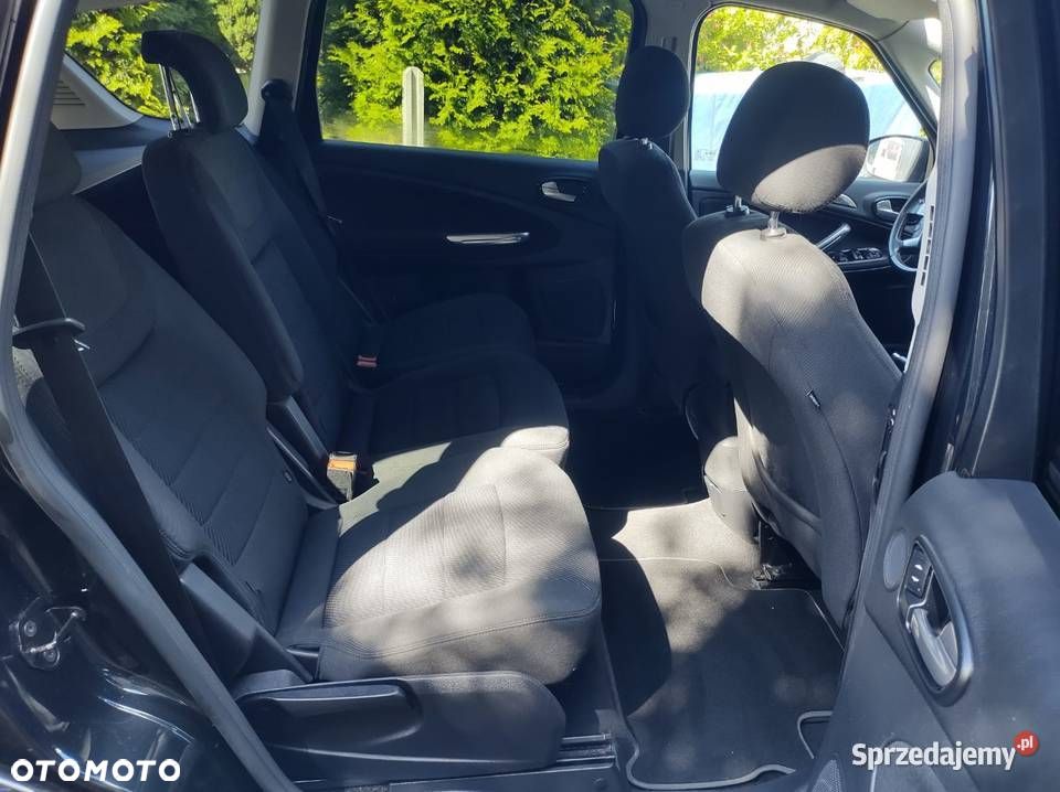 Ford S-Max - 12