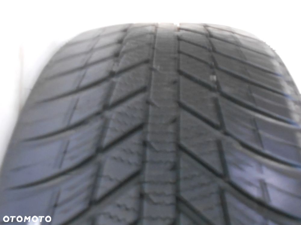 OPONA POJEDYNKA 205/50R17 NEXEN N BLUE 4SEASON DOT 1121 7.5MM - 2