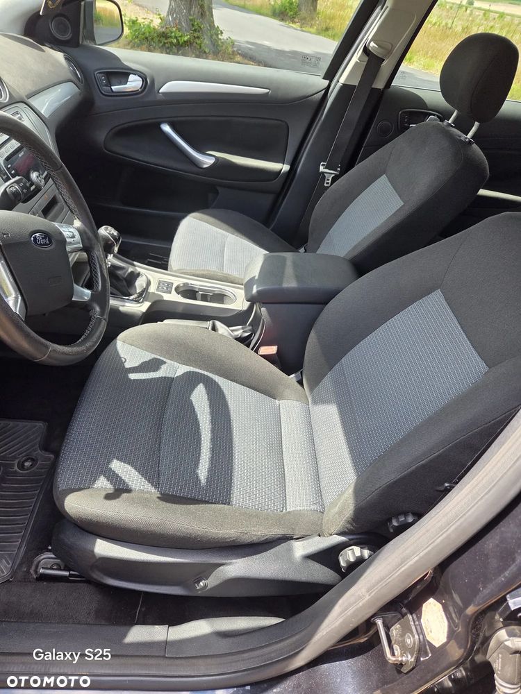 Ford Mondeo 2.0 TDCi Titanium - 19
