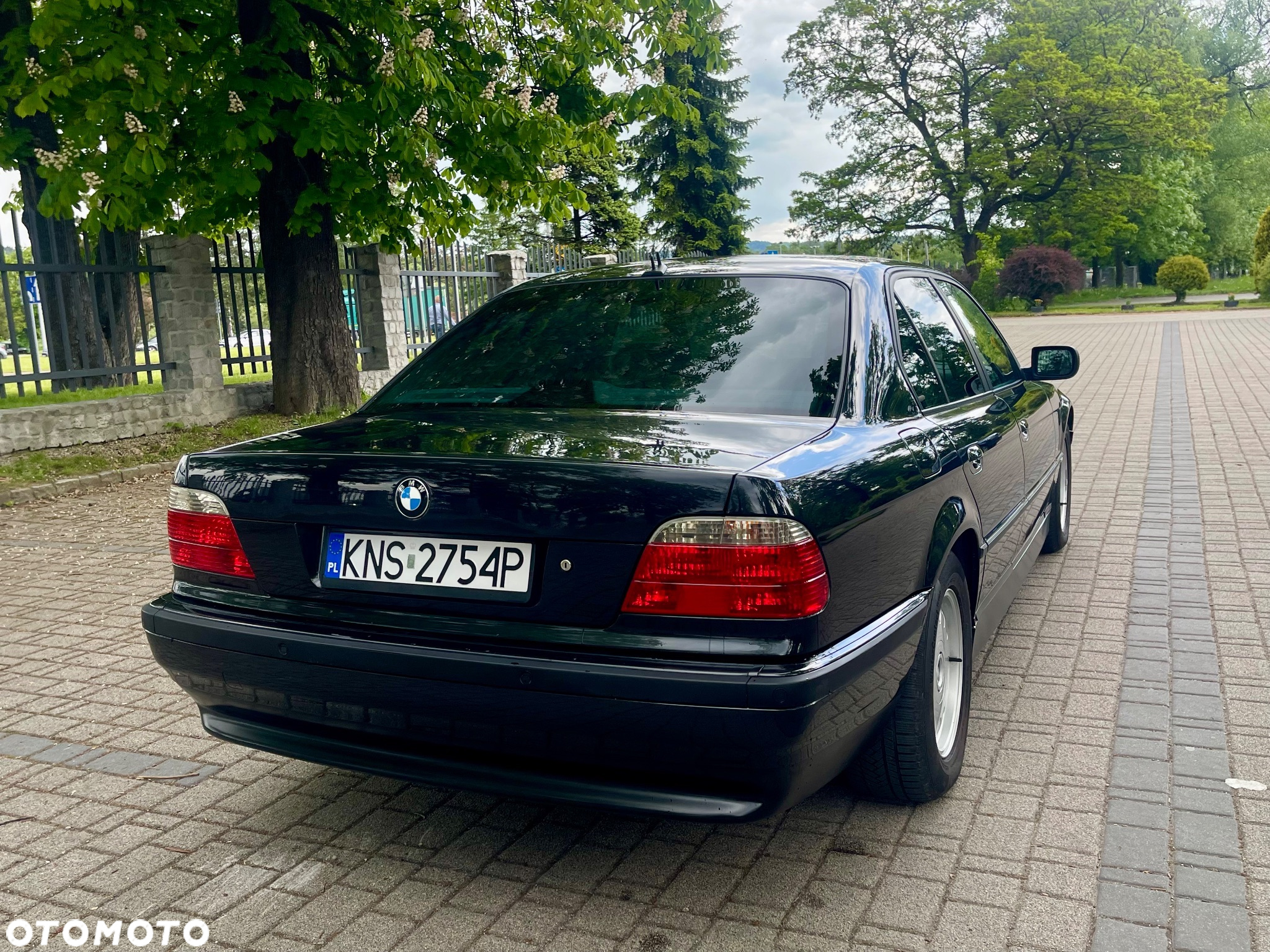 BMW Seria 7 750i - 37